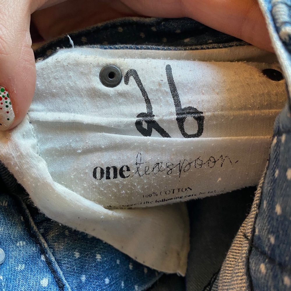 ONE TEASPOON 'Bandit' distressed polka
dot denim shorts. Cutoff and cuffed. - Picture 7 of 7